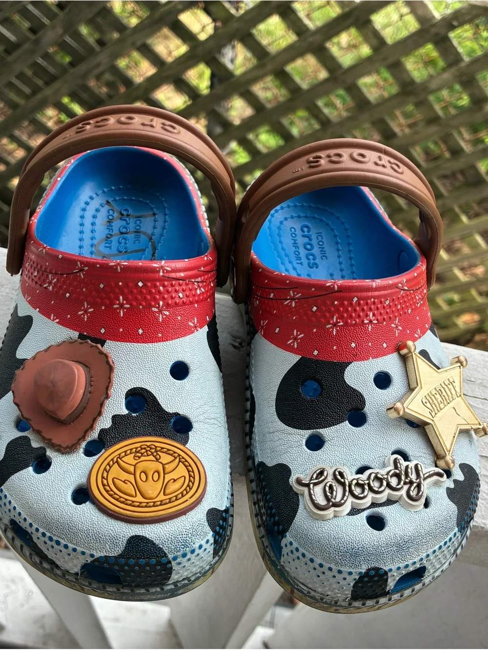 CROCS Kids Woody Cow-Print Clogs in Light Blue, Brown & Red